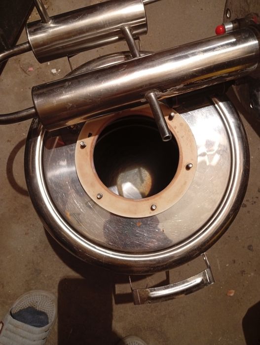 Метален неръждаем съд  с охладител