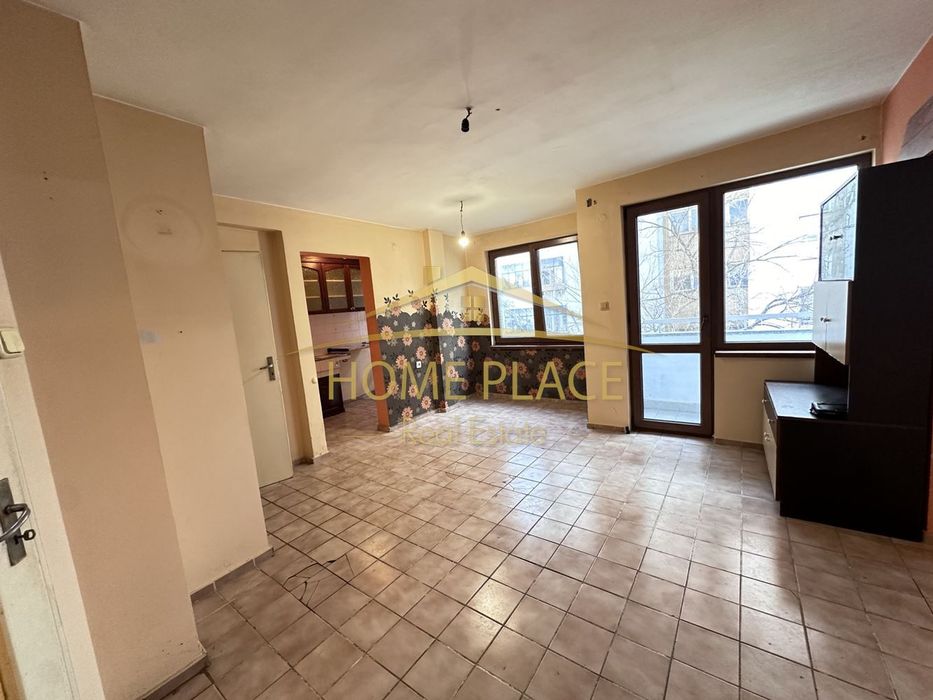 Продава се Тристаен апартамент в Варна, Лятно кино Тракия - 108 кв.м за 1800 €/кв.м - Снимка #1