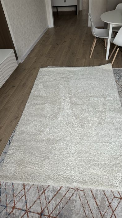 Продается очень классный ковер