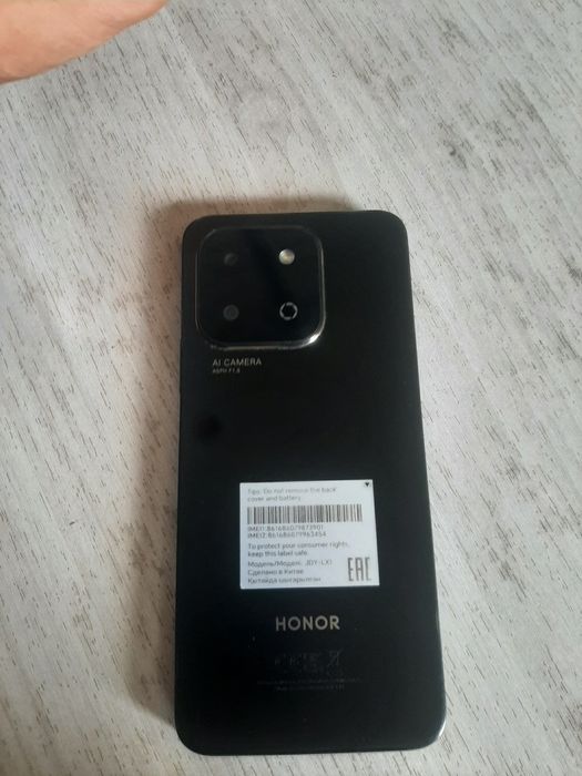 Xonor x6b holati zor 256gb pamyat karobka dokumenti bor yaqinda olinga