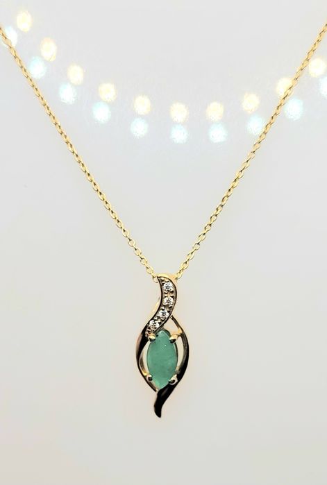 Coliere din aur galben de 9k cu smarald și rubin natural