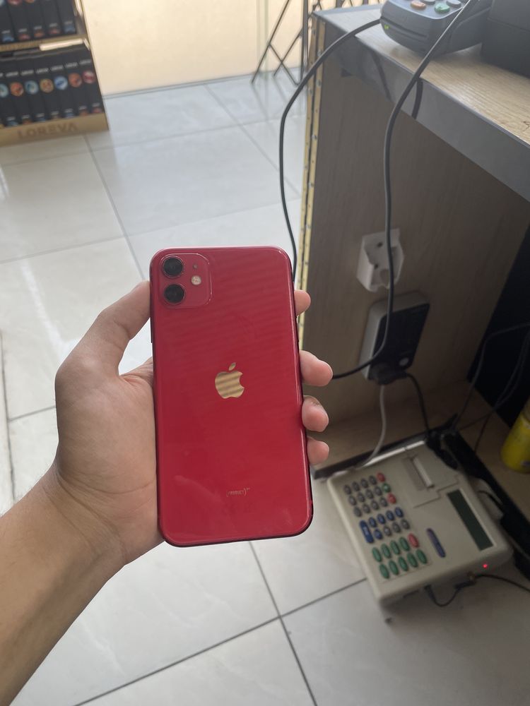 Iphone 11 sastyana ideal hech joyi almashmagan ozigina kami bo