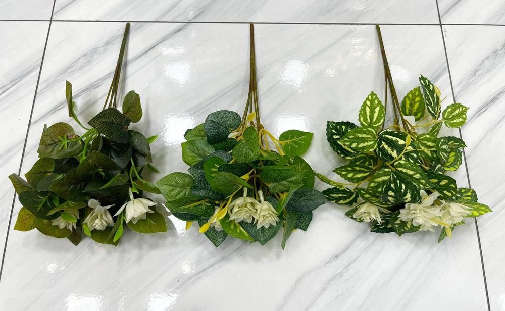 Искутвеное озеленение,  цветы разного дизайна и размера