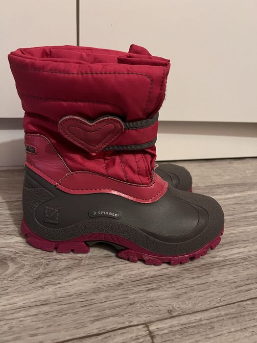 Продам практически новые зимние сапожки