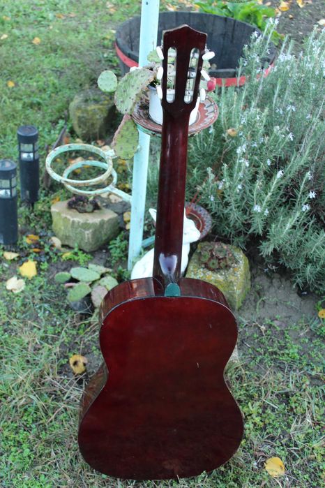 Испанска акустична китара