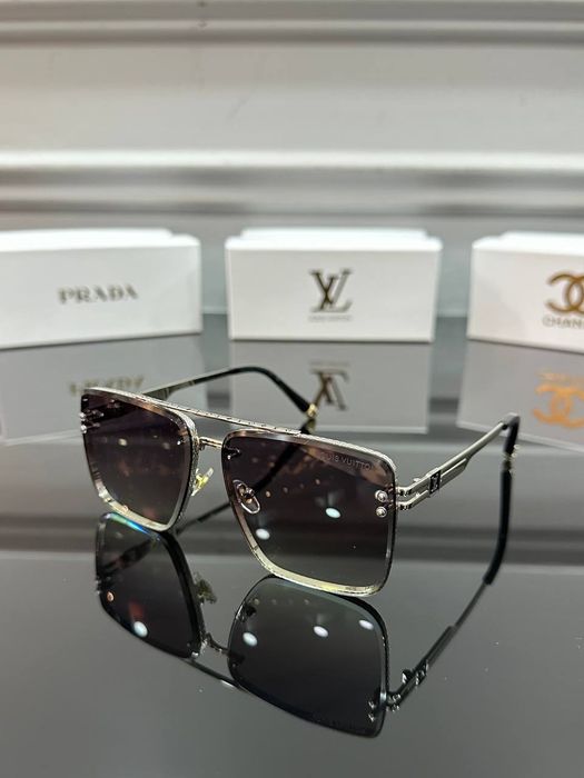 Унисекс слънчеви очила различни модели висок клас LV
