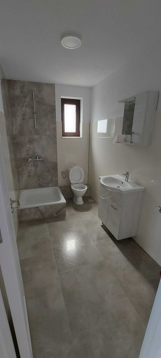 Spațiu comercial nou, 50 mp, parcare proprie inclusă