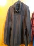 Geaca sport marime 5/6 XL pe persoane solide doar 100 lei