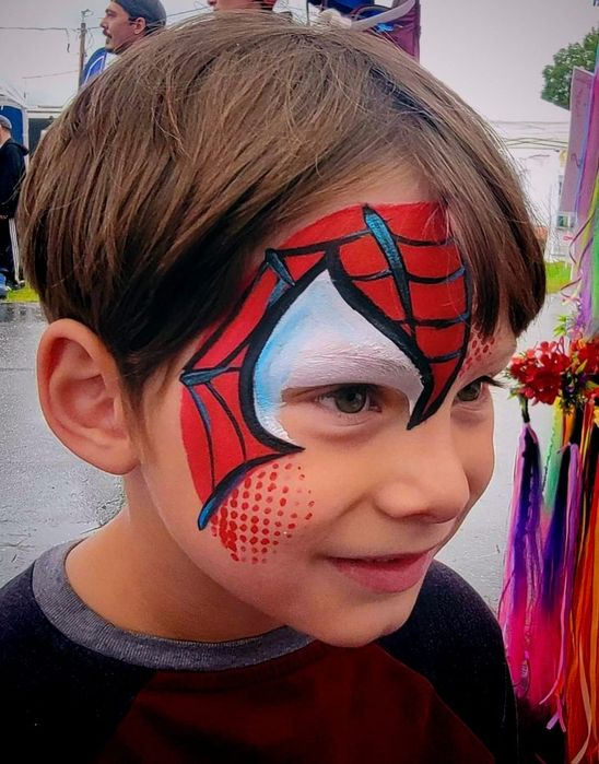 Surprize domiciliu pt copii ARAD: Urs gigant, Micley Minnie, Spiderman