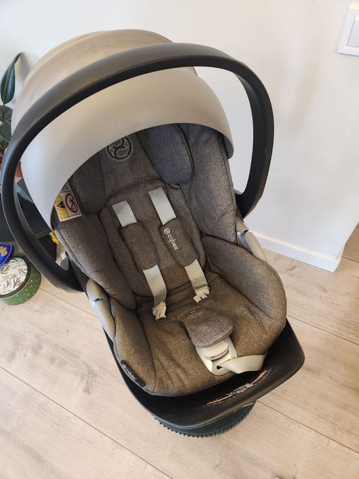 Scoica auto pentru copii Cybex Platinum - Cloud Z i-Size Plus & baza z