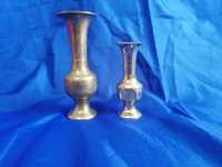 Lot 2 vaze vintage din bronz / alama.