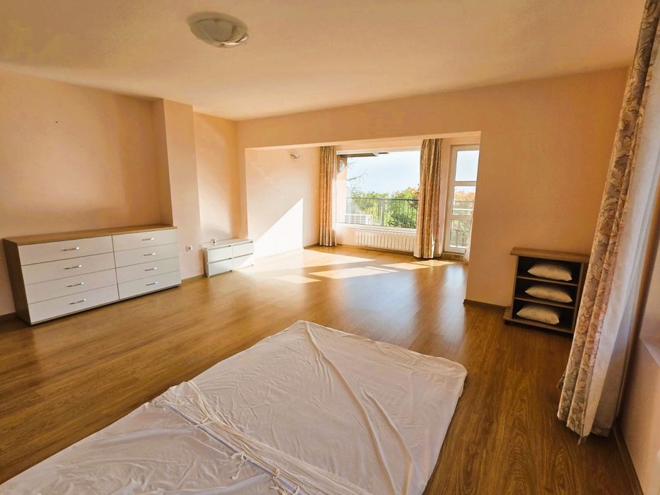 4-стаен в София-Бояна площ 355 цена 909000