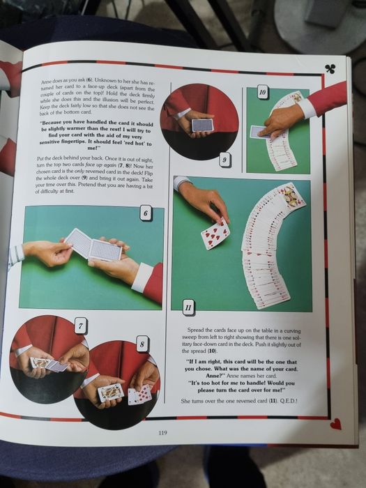 Manual explicit cu trucuri cărți joc, monede.
