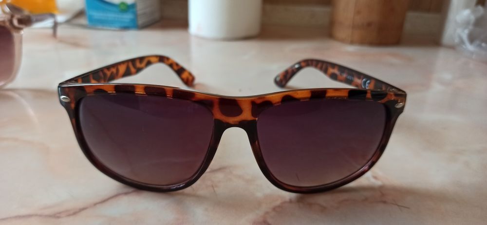 4 Ochelari de soare Missoni și Basley , unul de H&M + și altul no name