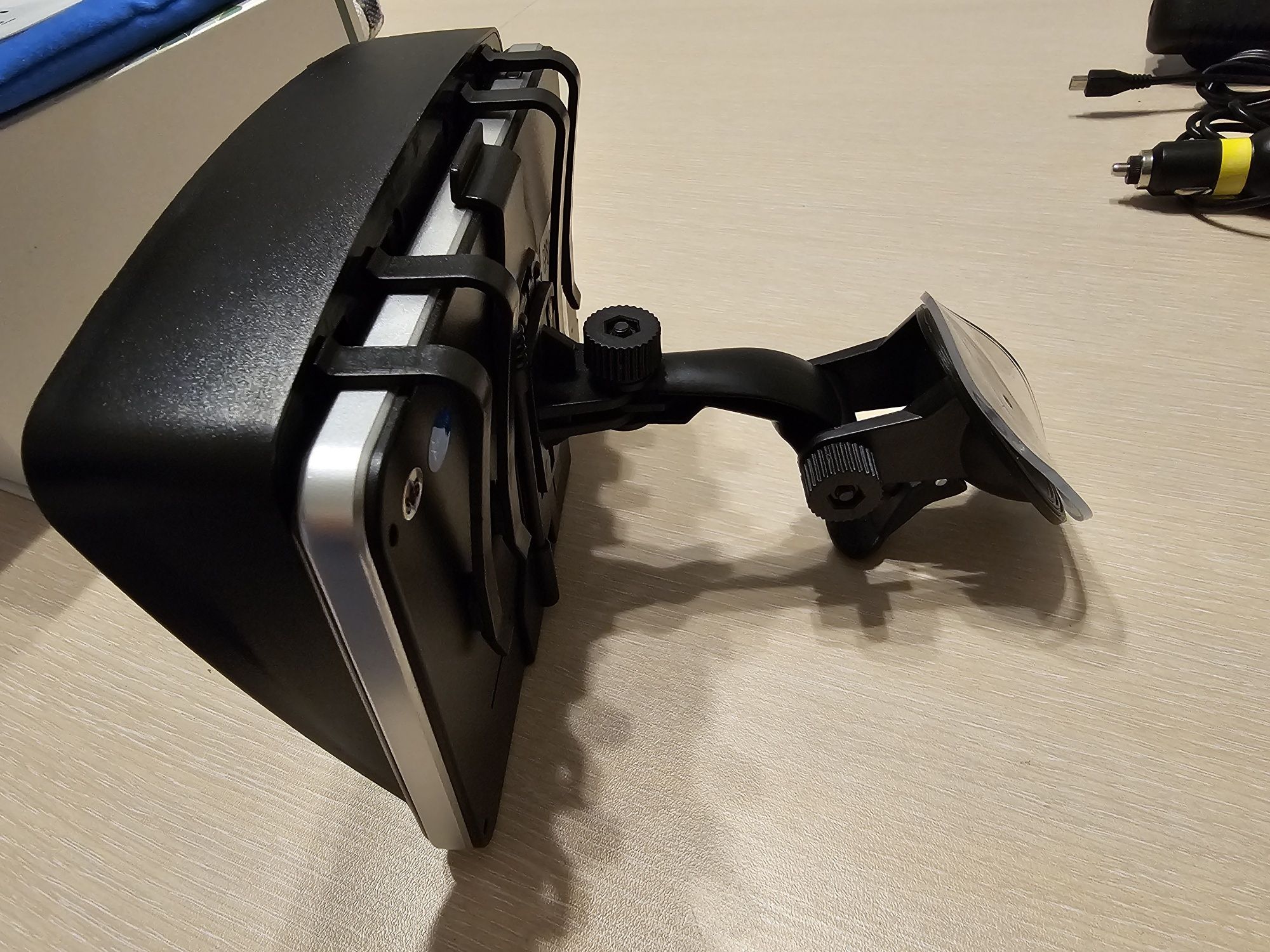 NavLine навигация 7" за кола