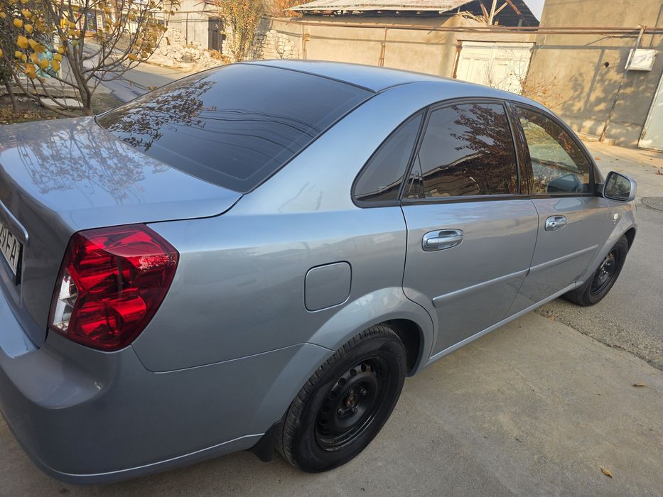 Gentra Lacetti  2013 1-chiqgan gentradan.