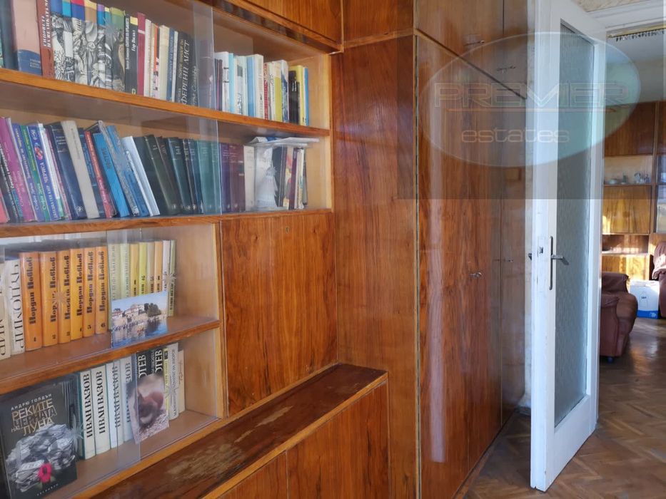 Продава се Тристаен апартамент в Пловдив, Център - 183 кв.м за 1230 €/кв.м - Снимка #11