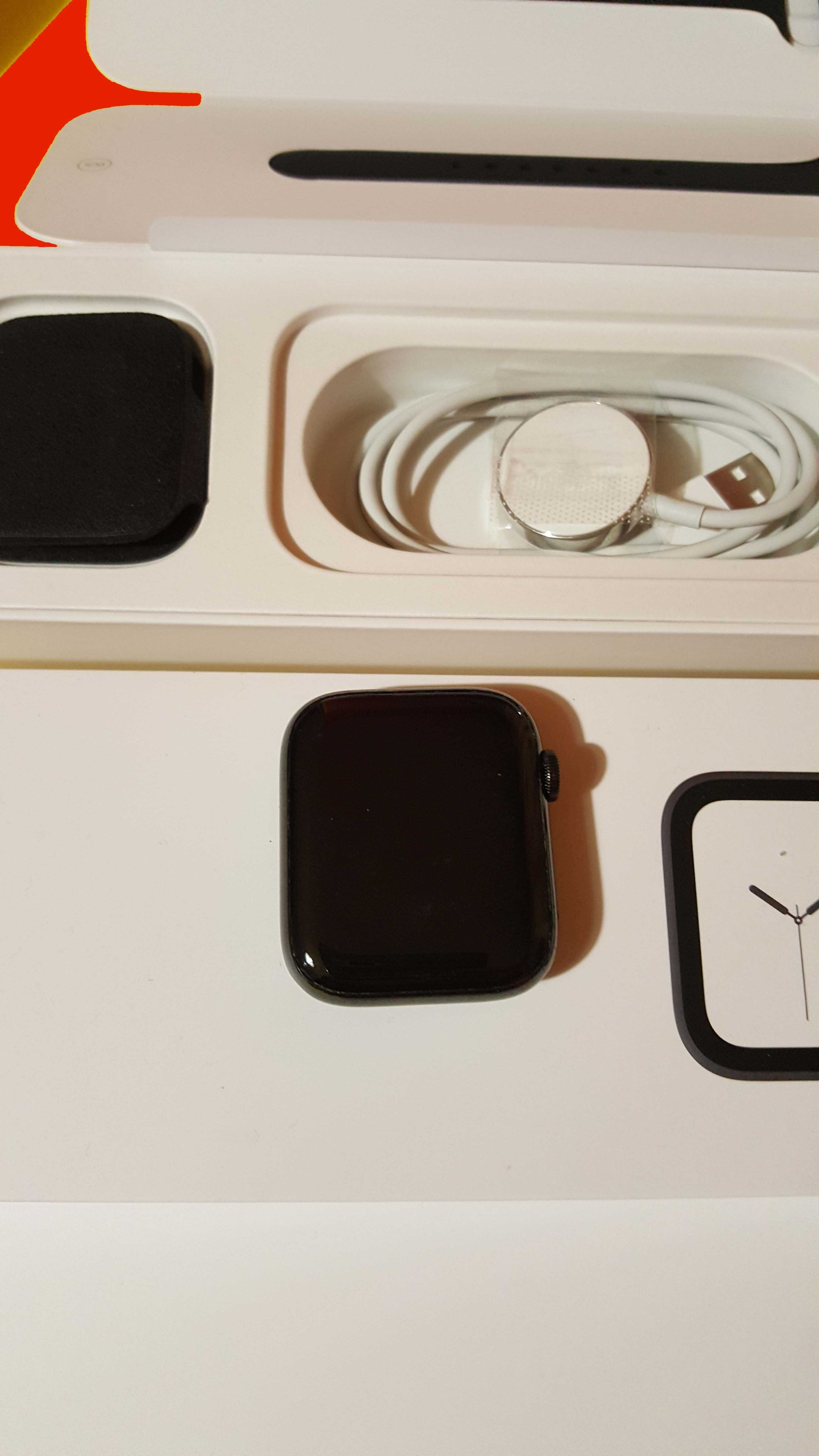Apple Watch S4 GPS + Cellular, 44mm Stainless Steel