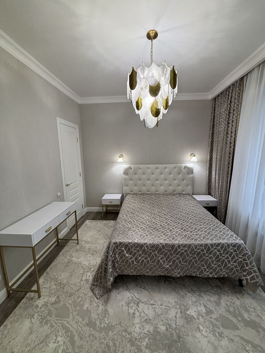 Продам спальный гарнитур