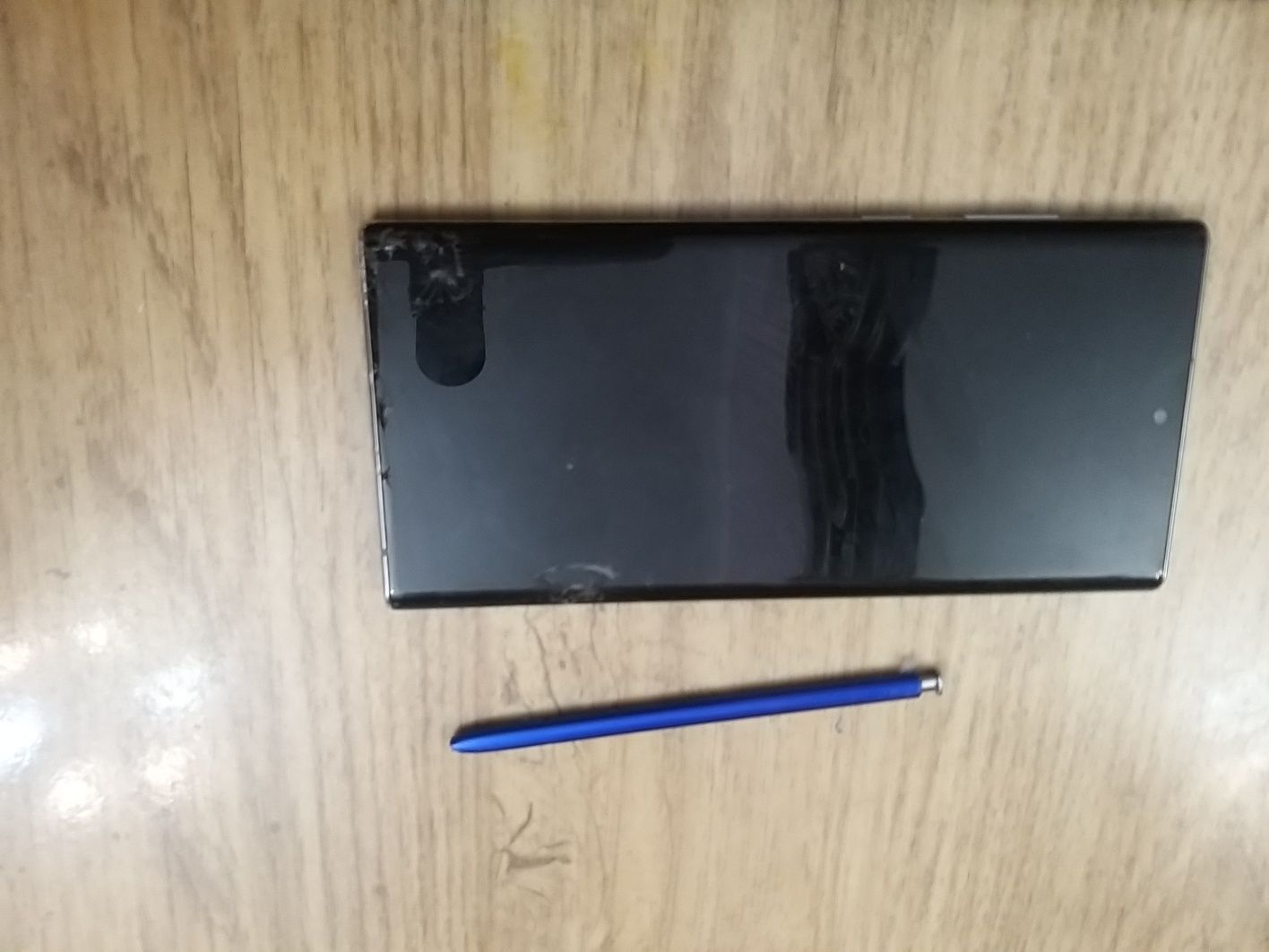 Продам телефон  б/у SAMSUNG Galaxy Note 10+