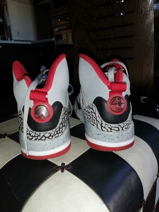 Jordan spizike маратонки