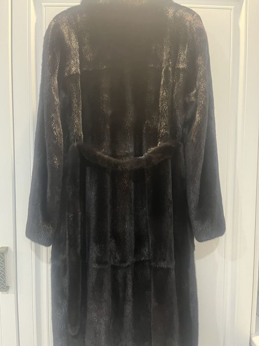 Шуба  норковая, черный бриллиант