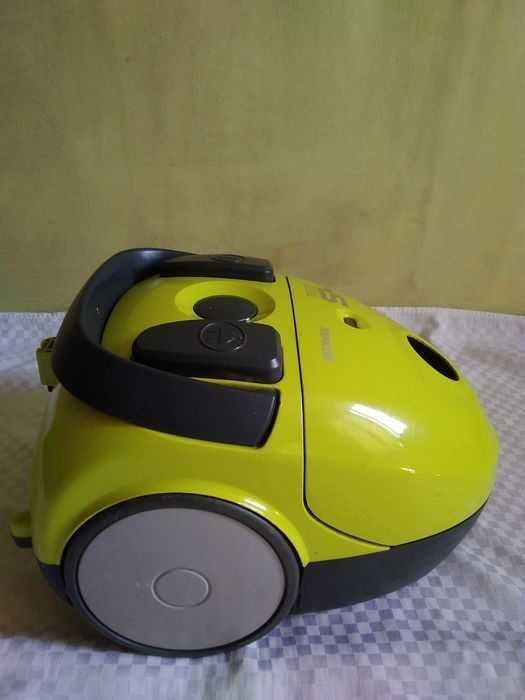 Прахосмукачка Sencor 1200 с торба-Промоция до 19.11