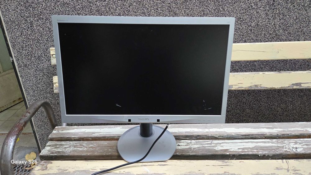 Монитор Philips Brilliance B-line 241B4LP
