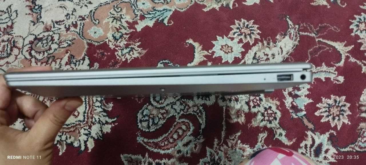 Ноутбук абсолютно новый  Digma EVE 15 C423, 15.6", IPS, AMD Ryzen 3