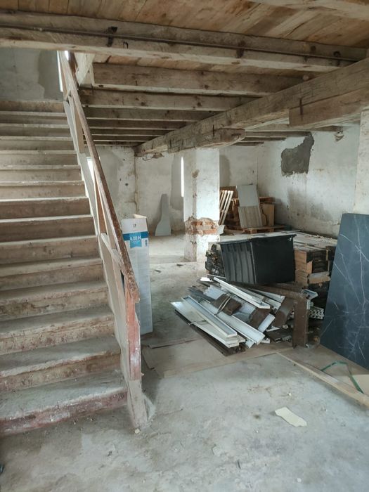 Hala in Romanasi 360 m²