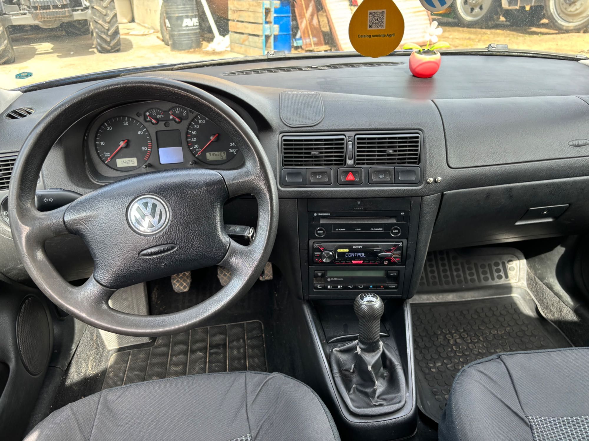 Volkswagen golf  4