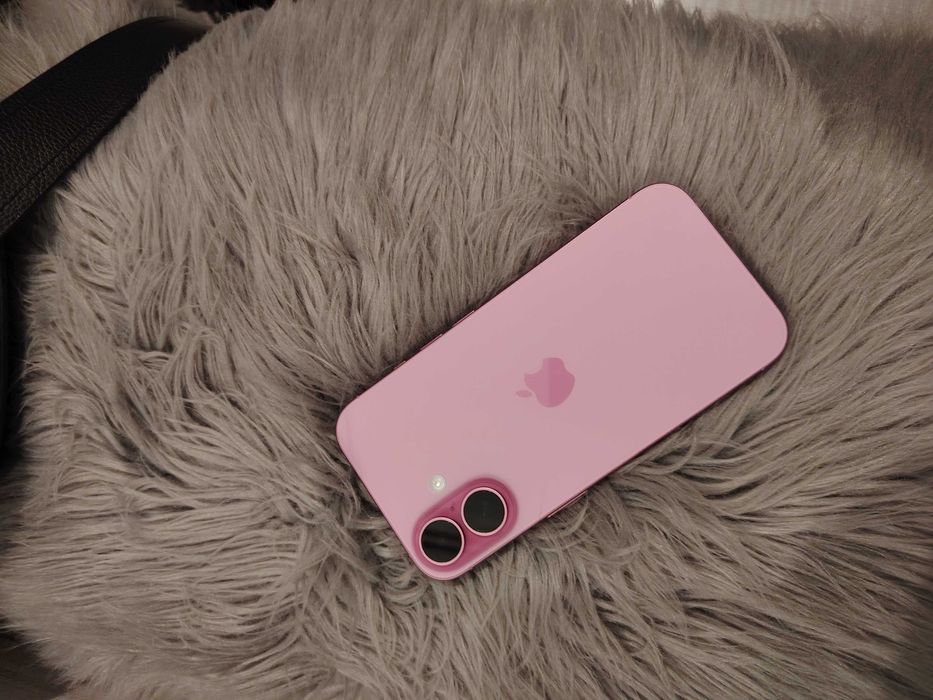 Vand iphone 16 128 gb neverlocked