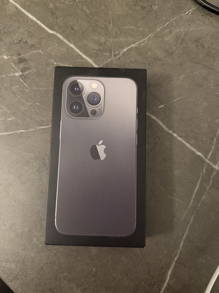 Vând iPhone 13 Pro, 128 GB, culoare Graphite