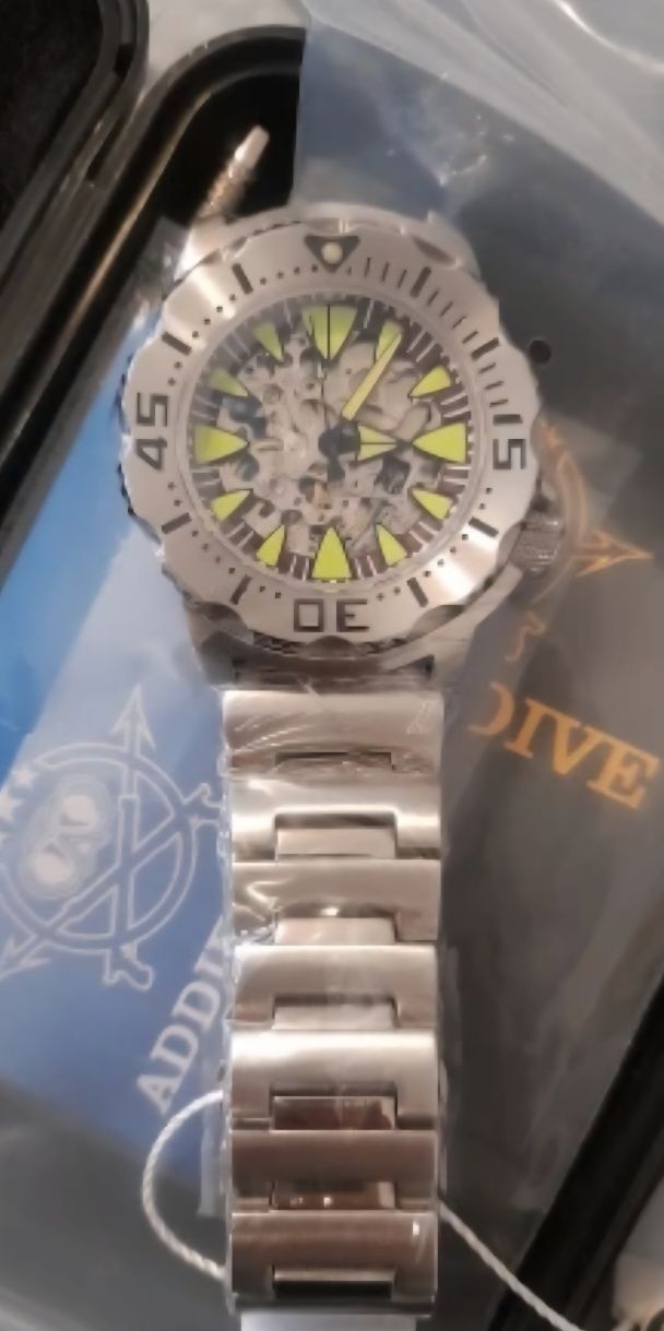 Skeleton. Ceas automatic nou.