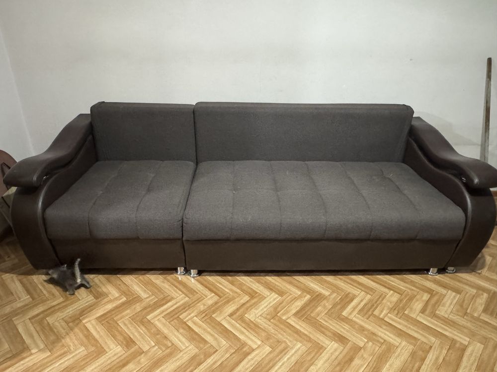 Продам диван с креслом