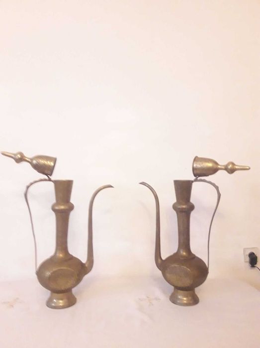 Carafa cu capac din alama gravat manual