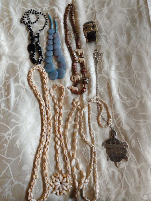 Дамска бижутерия от естествени камъни