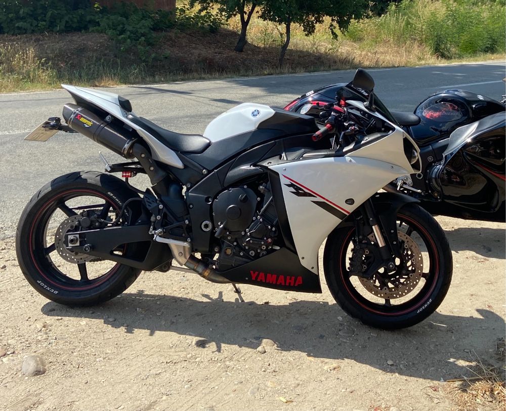 Yamaha r1 crossplane 2014 (bigbang)