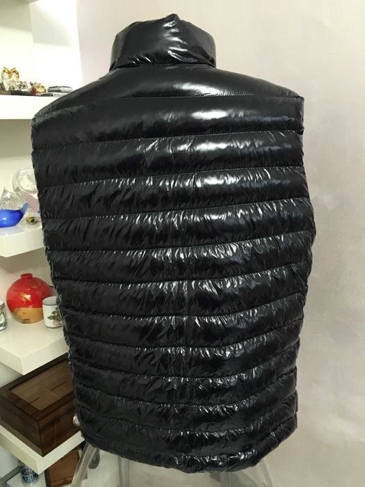 MONCLER мъжки елек в тъмно син цвят размер 5/XL