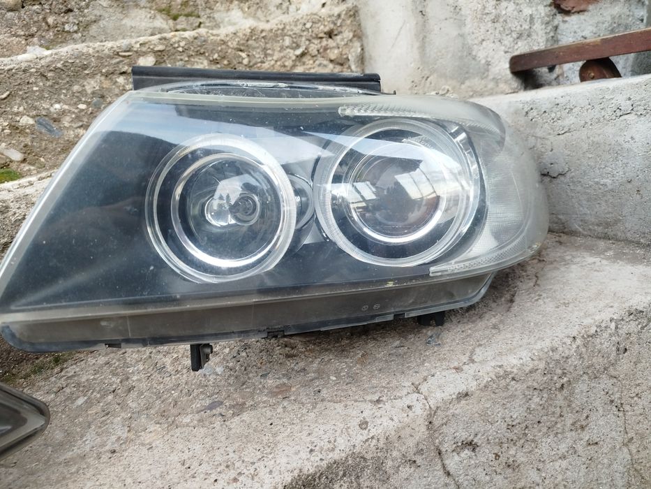 Фарове Dynamic Xenon БМВ е90/91 преди фейс