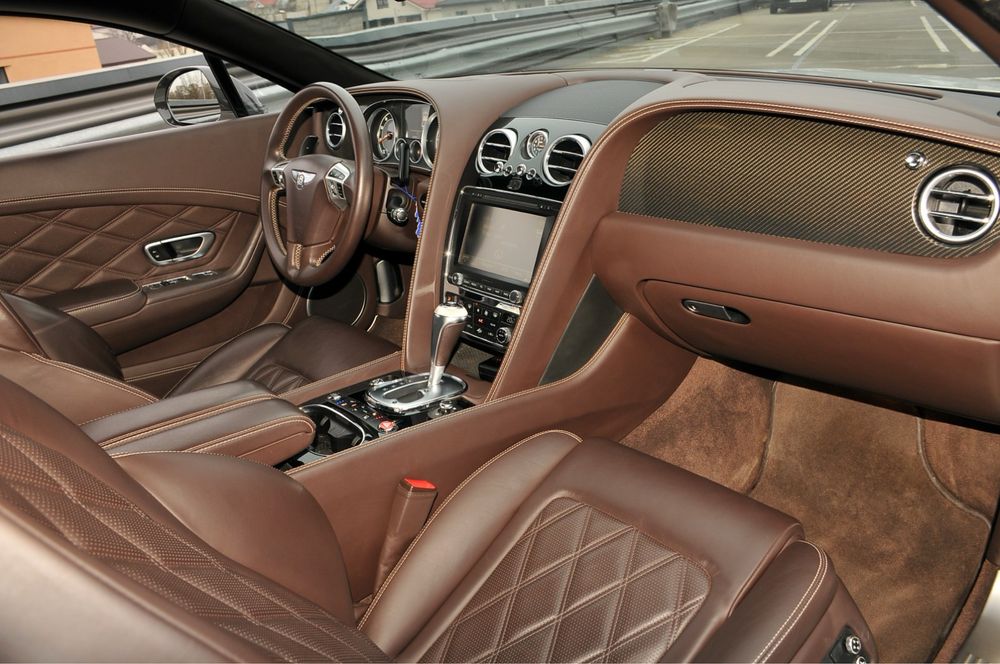 Bentley continental gt full carbon variante imobiliar/ambarcatiuni