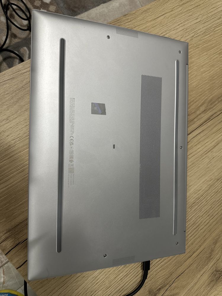 Laptop HP EliteBook 865 G9 AMD Ryzen 5 6600U *Garantie 2ani