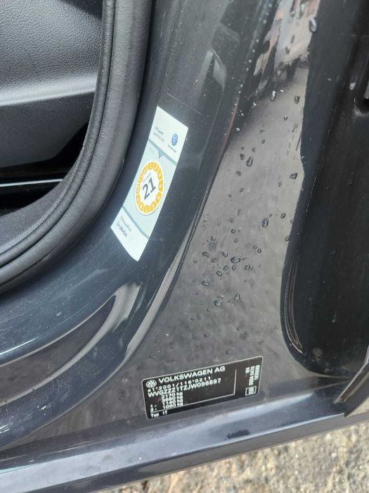 VW Touran 1.6 TDI -2018 - TVA Deductibil