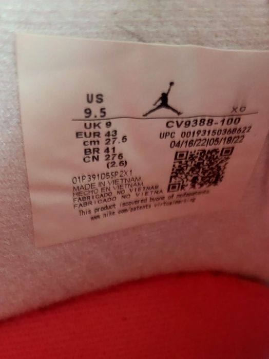 Nike Air Jordan 4 Retro Metallic Red