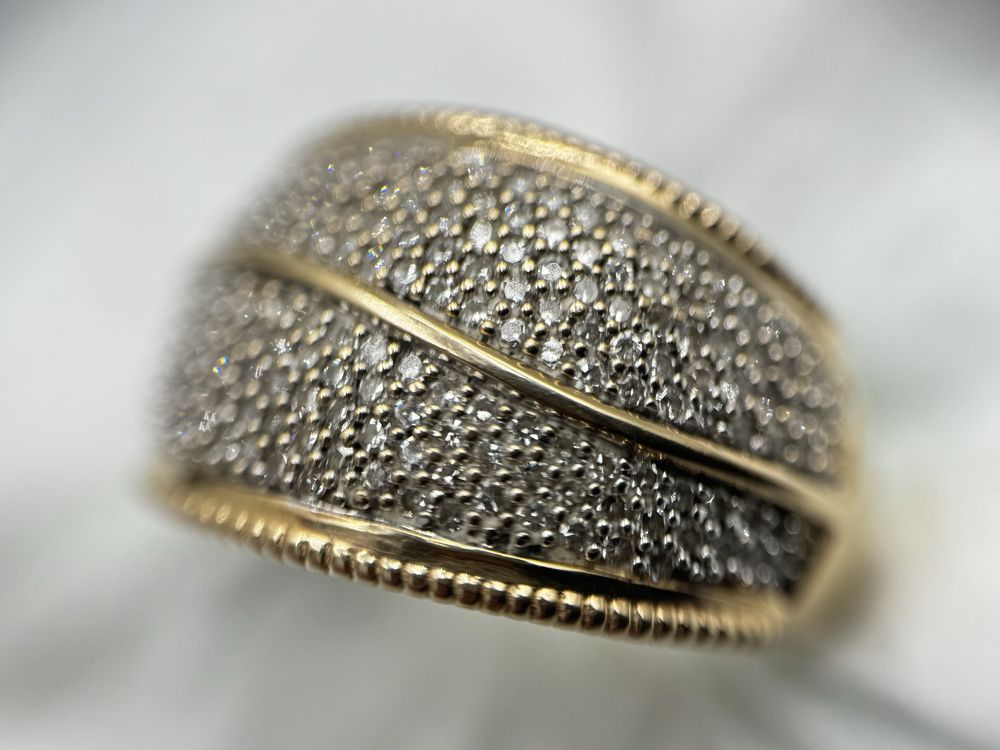 Inel Aur 14 k Cu Diamante Aproxmativ 150 de pietre