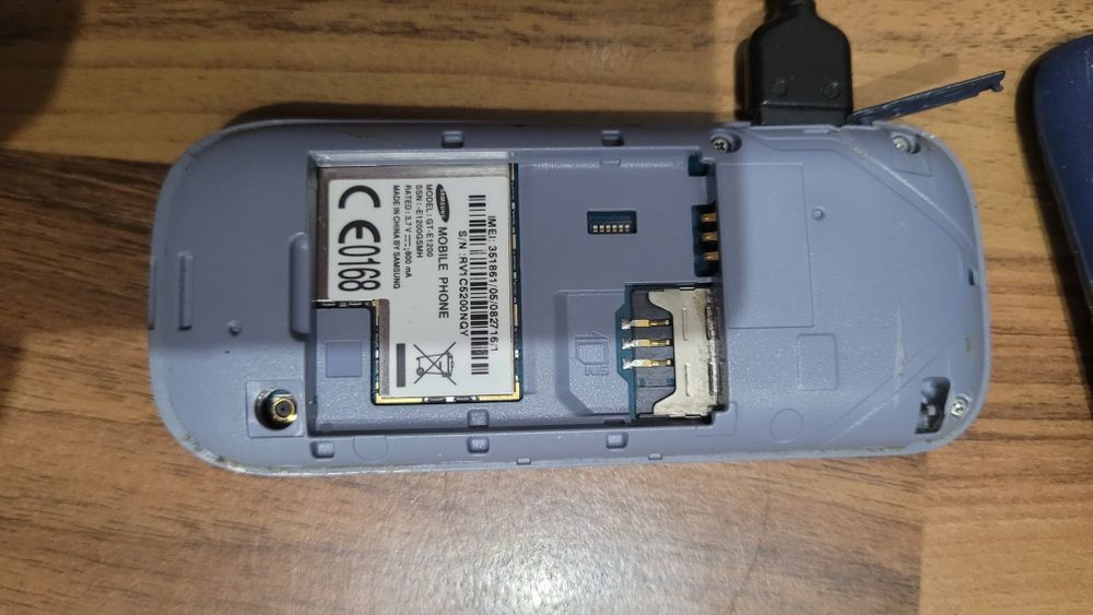 Telefoane cu incarcator