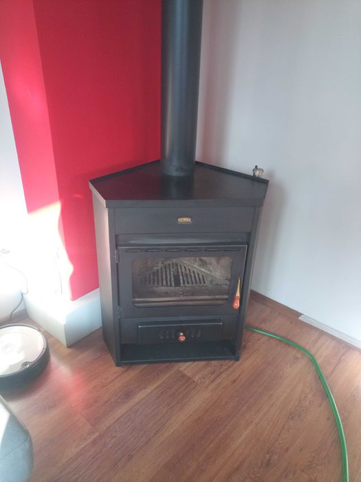 Ъглова камина Прити с водна риза