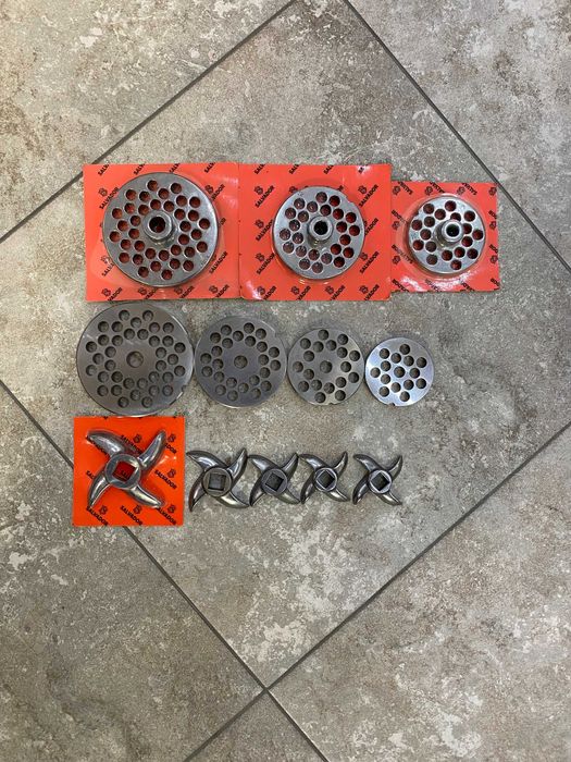 Решетки и ножове за електрически месомелачки