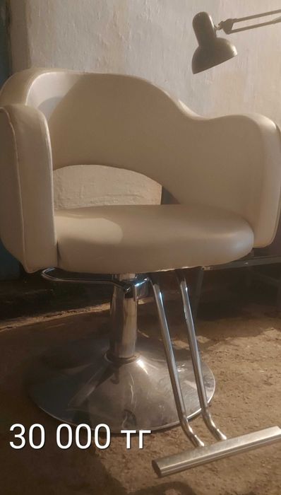 Кресло и мойка для салона