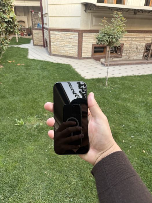 Iphone 16 pro black Titanium